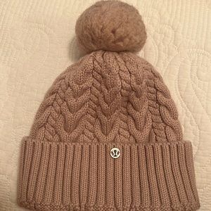 Lululemon beanie